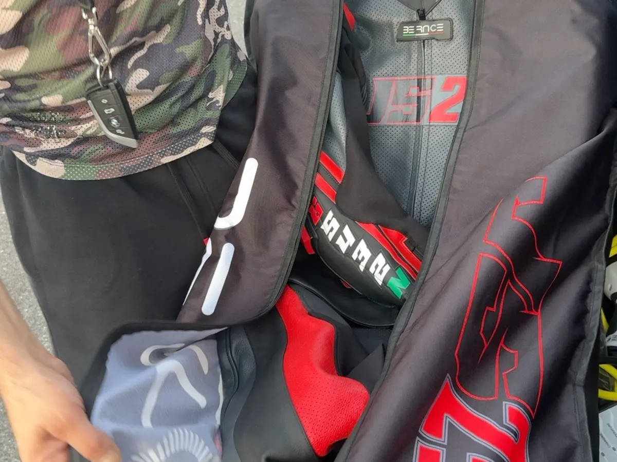 Motorcycle leather suits